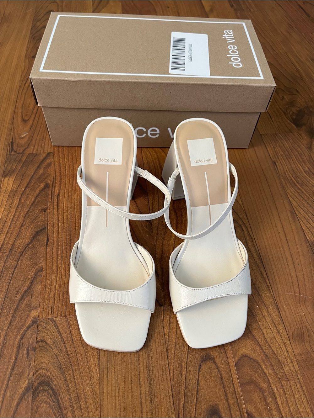 Dolce Vita Jemmy in Ivory